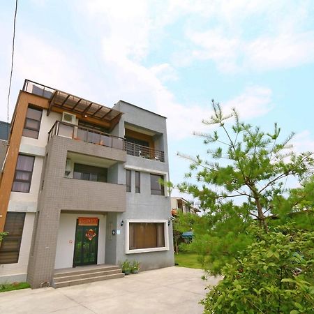 Sakura Love River Bed And Breakfast Dongshan  Exterior photo