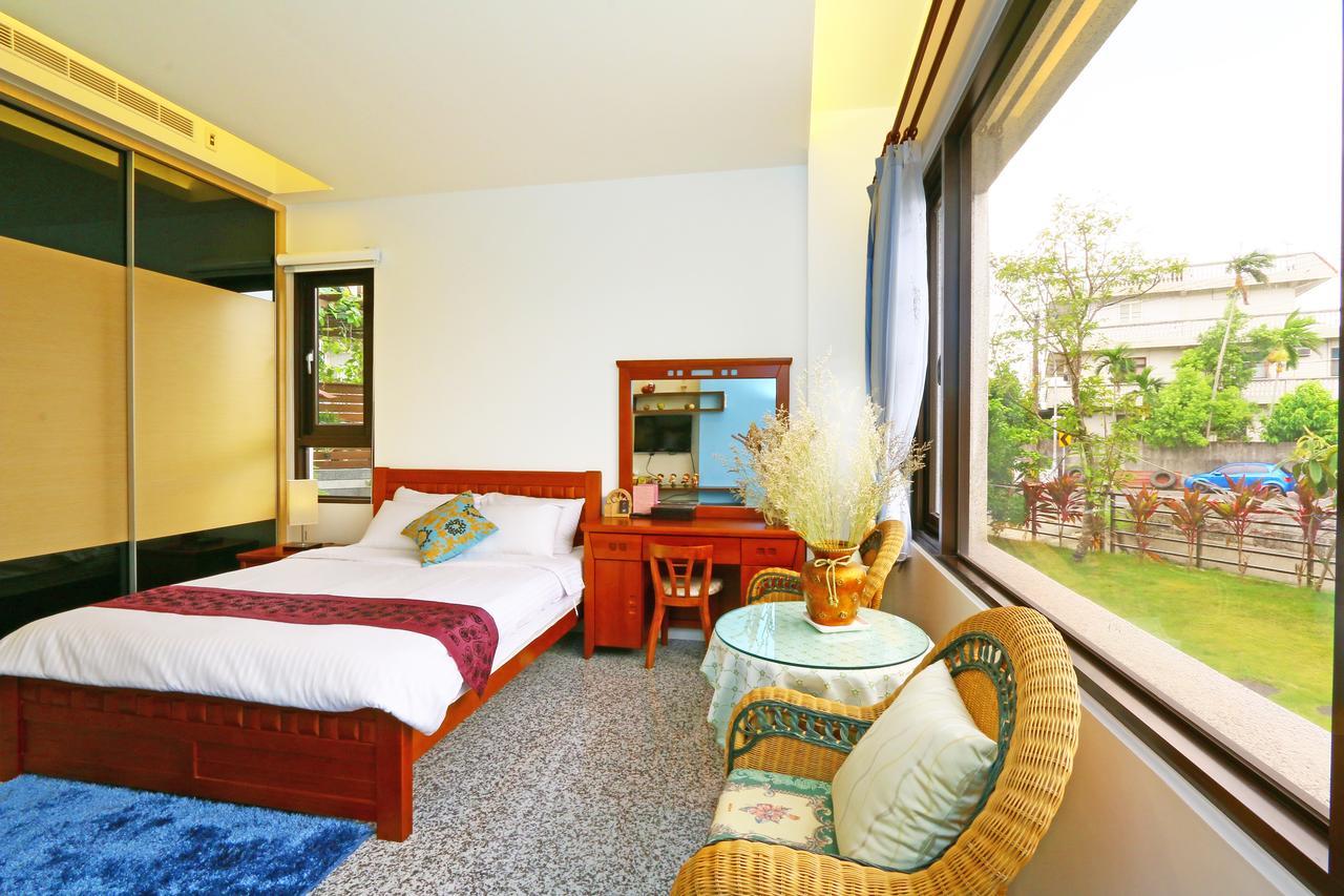 Sakura Love River Bed And Breakfast Dongshan  Exterior photo